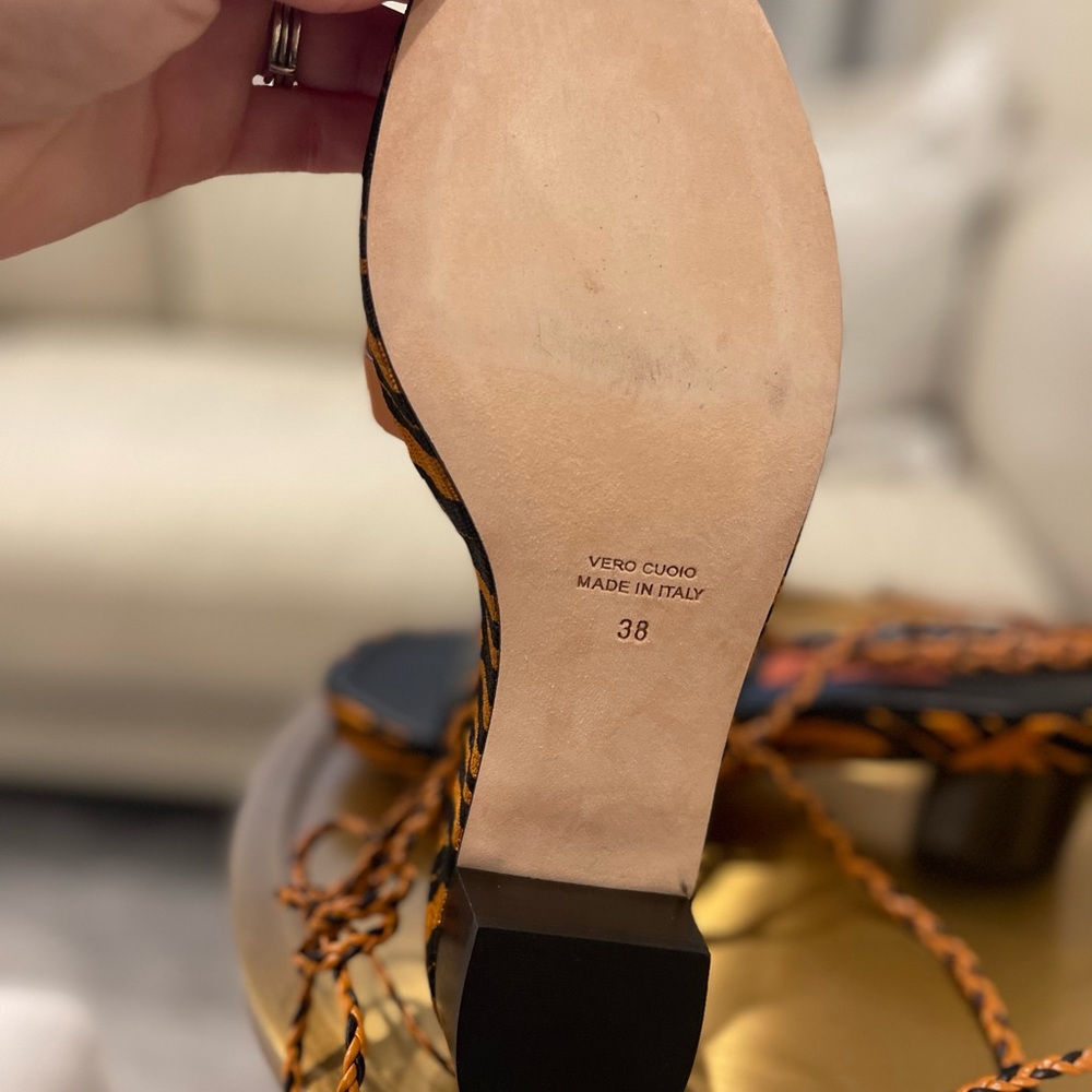 100% authentic Missoni lace up sandal. Size 38 - Picture 4 of 4